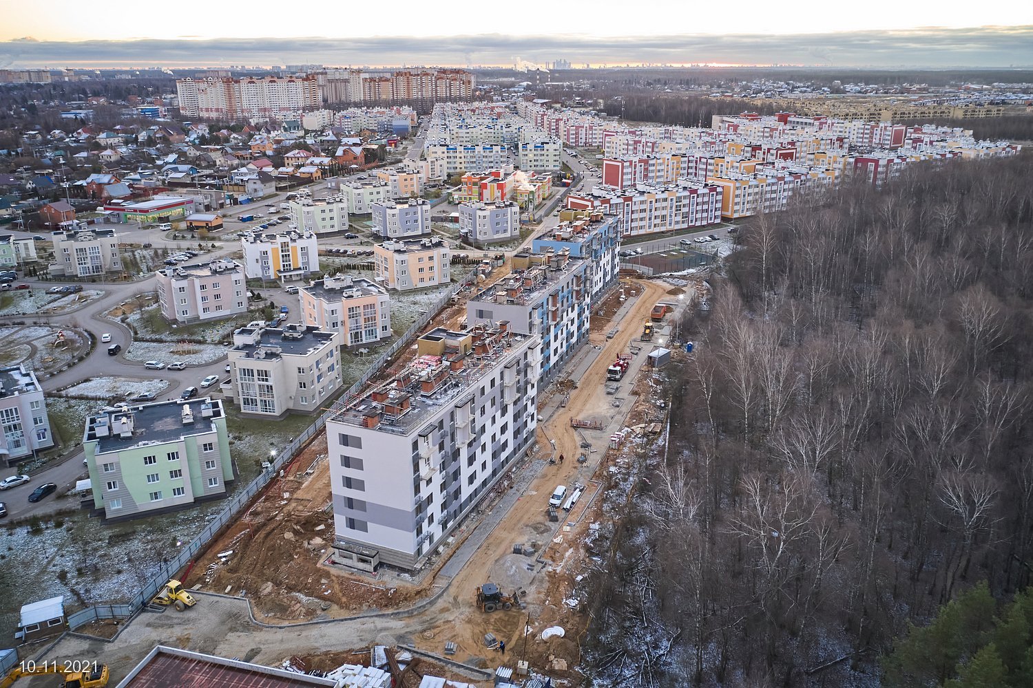 Квартиры новое нахабино. Нахабино сквер. Новое Нахабино. Нахабино новая 17. Новое Нахабино фото.